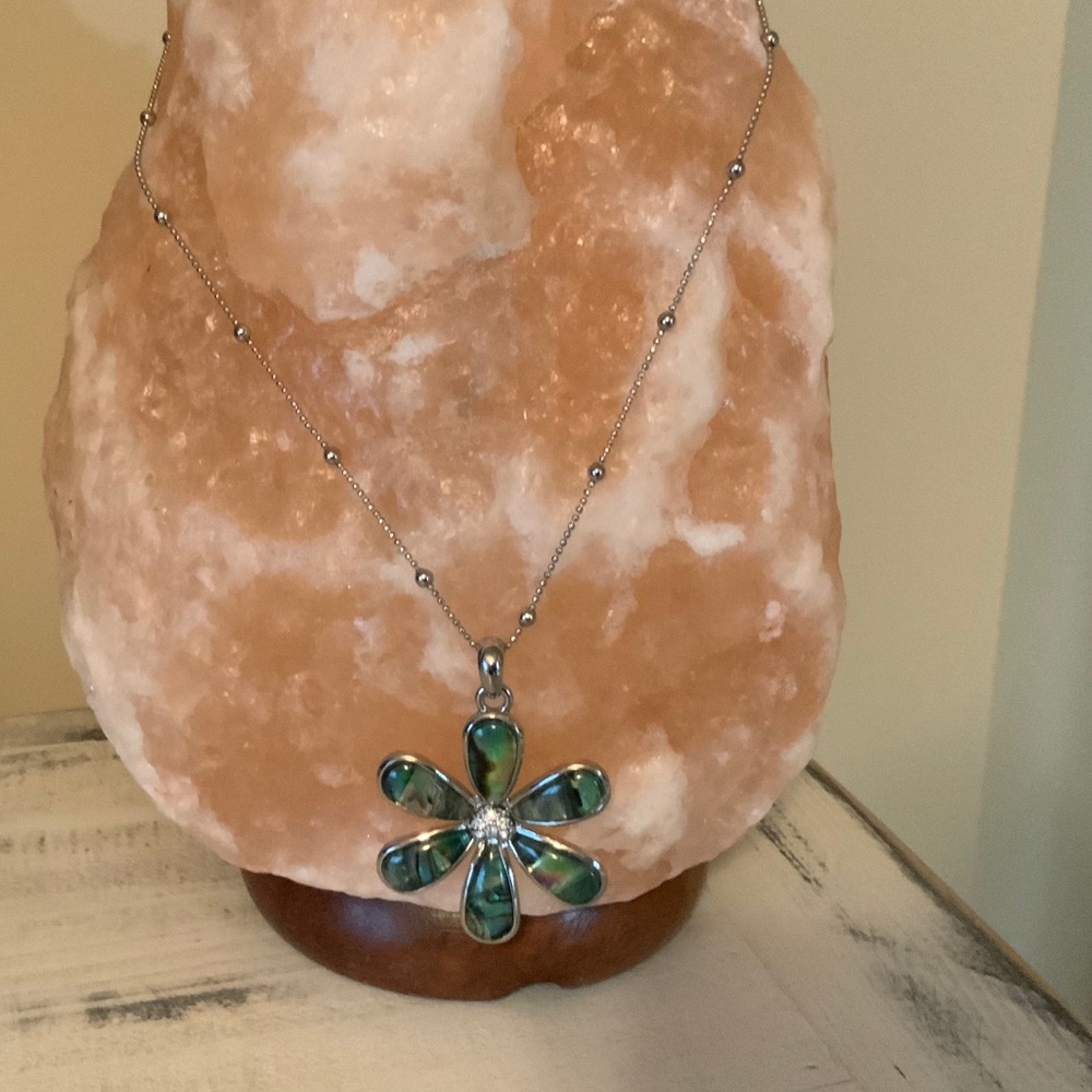 Lia Sophia flower necklace